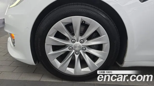 Tesla Model S 2020 thumb 5