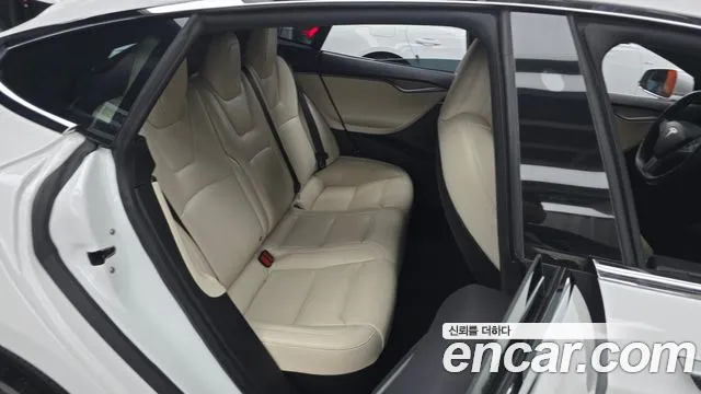 Tesla Model S 2020 thumb 11