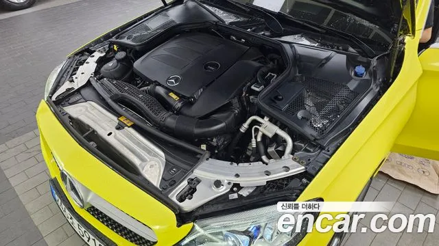 Mercedes-Benz C-Class 2020 thumb 6