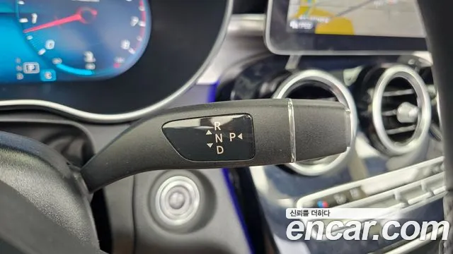 Mercedes-Benz C-Class 2020 thumb 9
