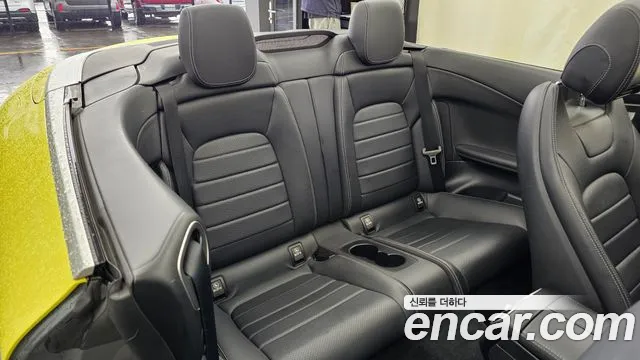Mercedes-Benz C-Class 2020 thumb 12