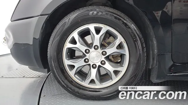 Kia Carnival 2013 thumb 5