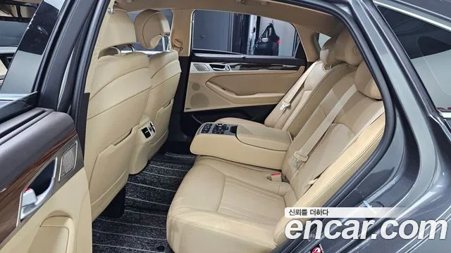 Genesis G80 2019 thumb 12