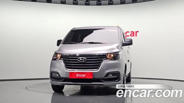 Hyundai Starex 2018 thumb 2