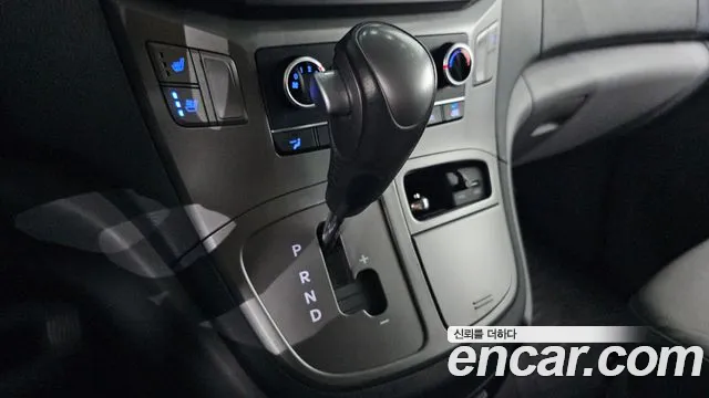 Hyundai Starex 2018 thumb 8