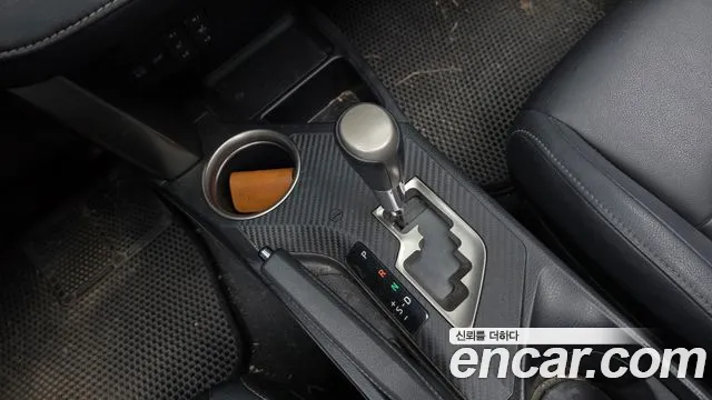 Toyota RAV4 2015 thumb 9
