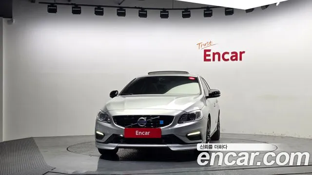 Volvo S60 2017 thumb 3