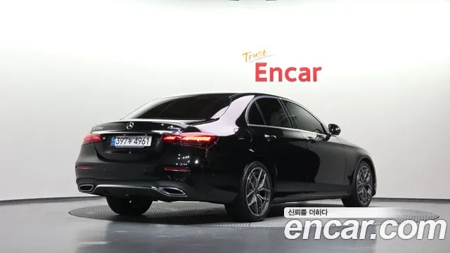 Mercedes-Benz E-Класс 2021 thumb 2