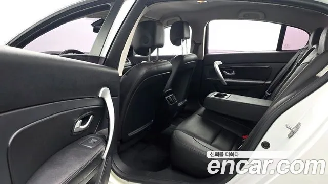 Renault SM5 2018 thumb 11