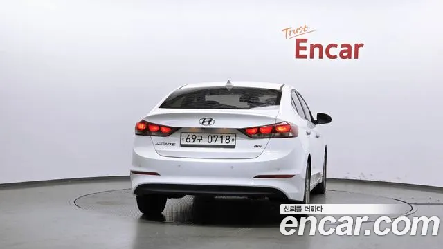 Hyundai Avante 2016 thumb 4