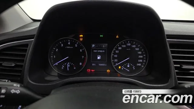Hyundai Avante 2016 thumb 8