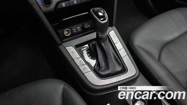 Hyundai Avante 2016 thumb 9