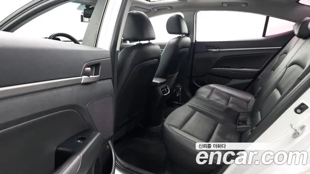 Hyundai Avante 2016 thumb 11