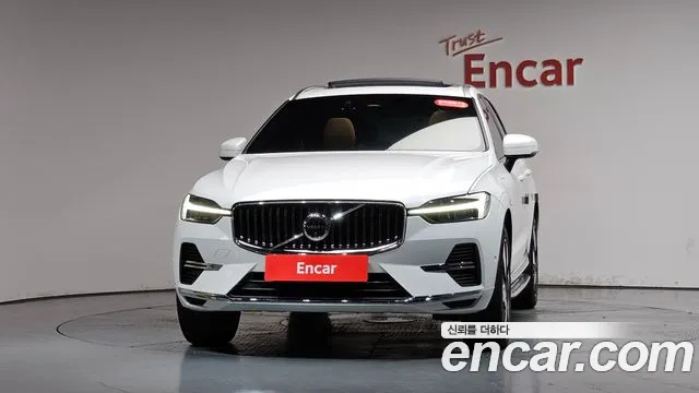 Volvo XC60 2024 thumb 2
