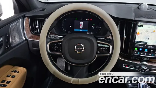 Volvo XC60 2024 thumb 12