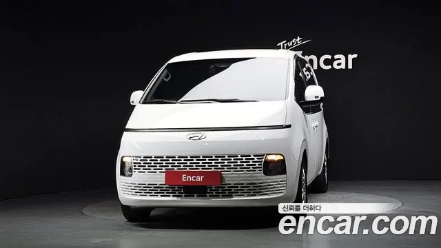 Hyundai Staria 2021 thumb 3