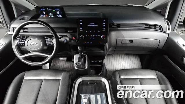 Hyundai Staria 2021 thumb 7