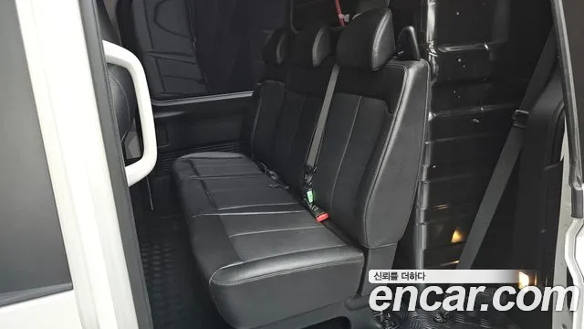 Hyundai Staria 2021 thumb 12