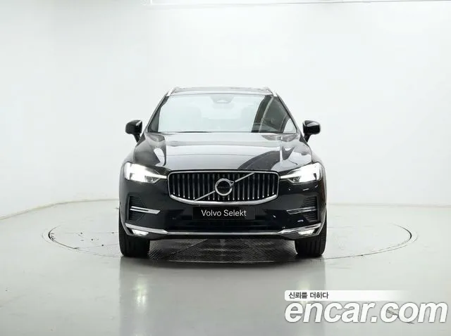 Volvo XC60 2023 thumb 3