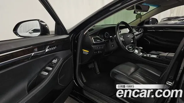 Genesis G90 2019 thumb 10