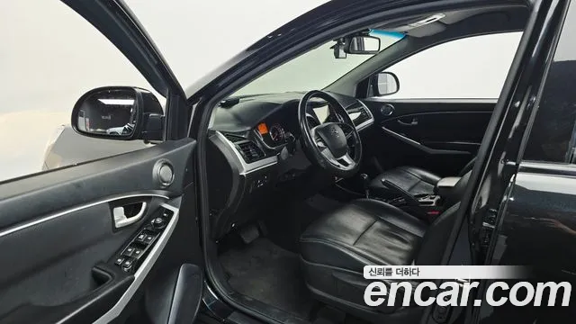 KG_Mobility_Ssangyong KORANDO 2017 thumb 10