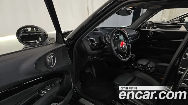 Mini Clubman 2017 thumb 10