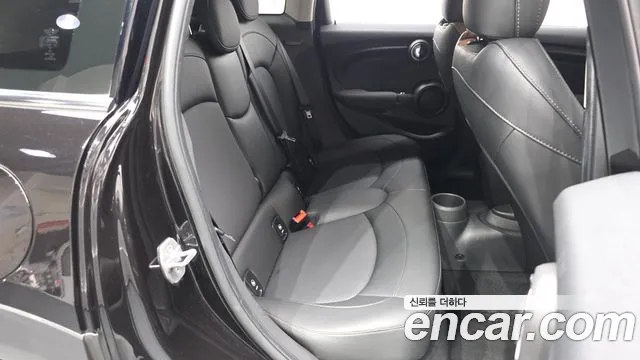 Mini Hatch 2020 thumb 12