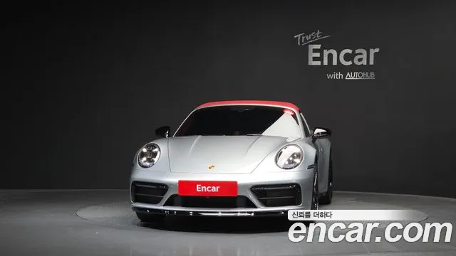 Porsche 911 2024 thumb 3