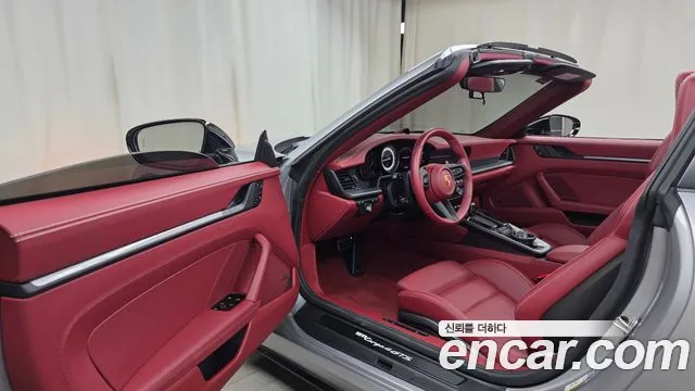 Porsche 911 2024 thumb 10