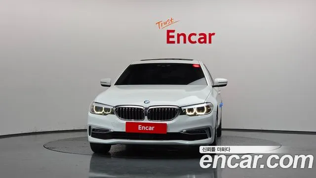 BMW 5 серии 2019 thumb 3