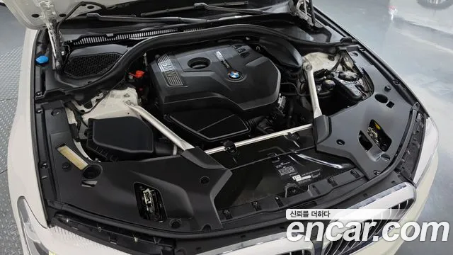 BMW 5 серии 2019 thumb 6