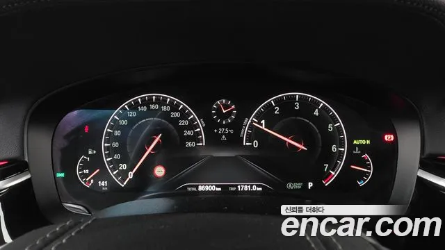 BMW 5 серии 2019 thumb 8
