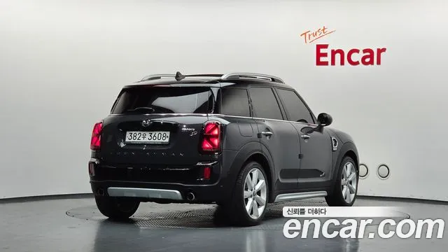 Mini Countryman 2017 thumb 2