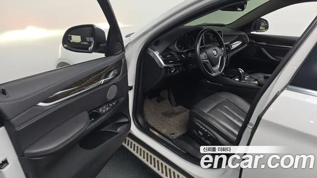 BMW X6 2017 thumb 9