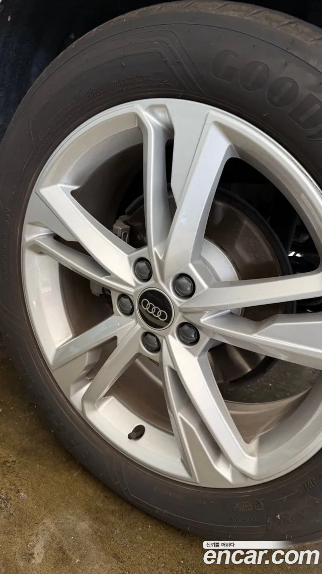 Audi Q3 2022 thumb 5