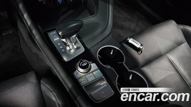 Genesis G70 2020 thumb 9