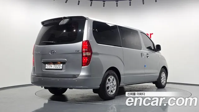Hyundai Starex 2013 thumb 2