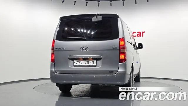 Hyundai Starex 2013 thumb 4