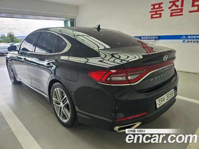 Hyundai Grandeur 2018 thumb 4