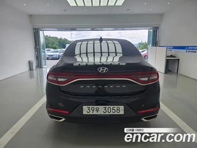 Hyundai Grandeur 2018 thumb 5