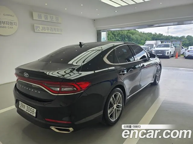 Hyundai Grandeur 2018 thumb 6