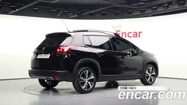 Peugeot 2008 2019 thumb 2