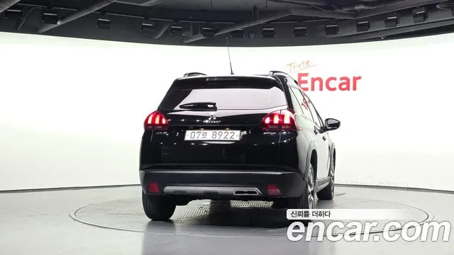 Peugeot 2008 2019 thumb 4