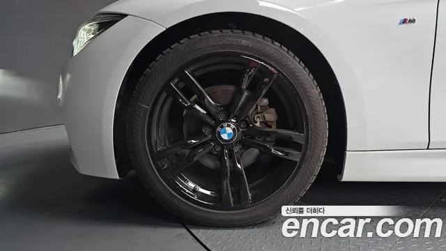 BMW 3 серии 2016 thumb 4