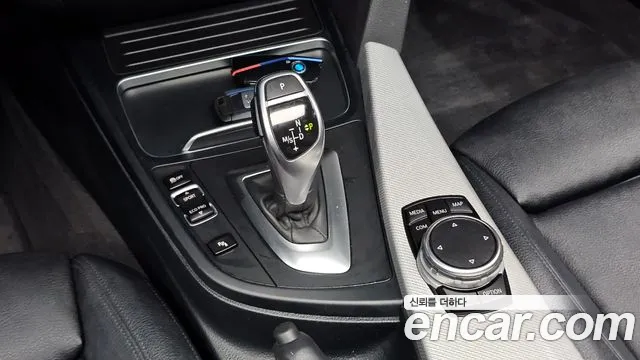 BMW 3 серии 2016 thumb 8