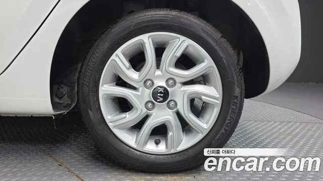 Kia Morning 2019 thumb 5