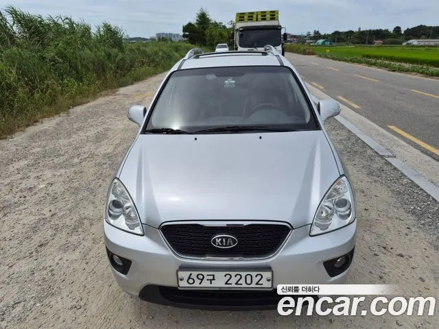 Kia Carens 2011 thumb 3