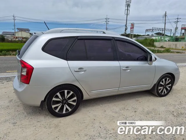 Kia Carens 2011 thumb 4