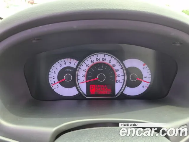 Kia Carens 2011 thumb 6
