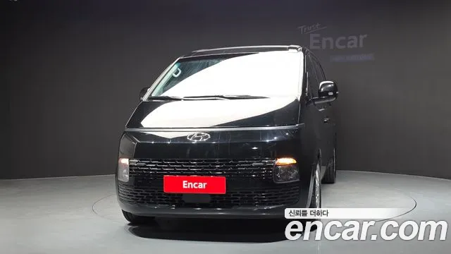 Hyundai Staria 2021 thumb 3